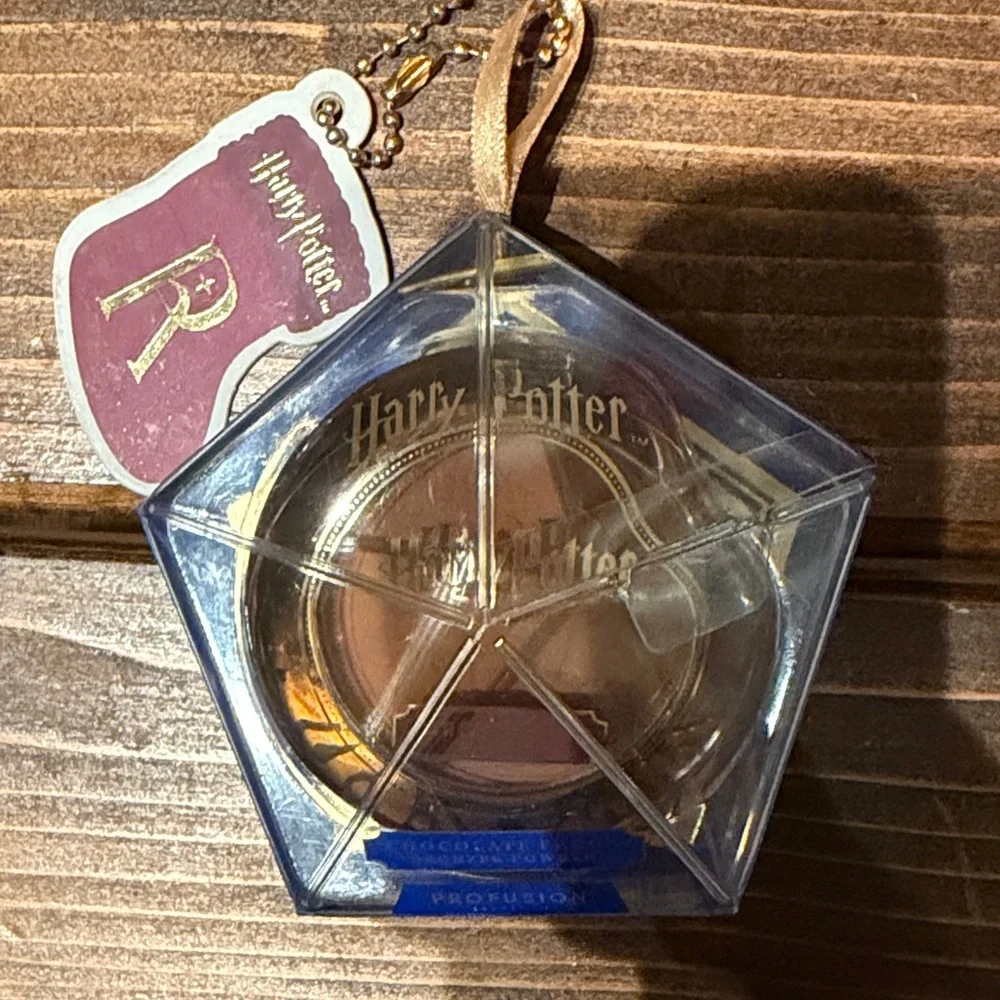 Harry Potter Profusion Cosmetics Chocolate Frog Bronzer powder Christmas gift